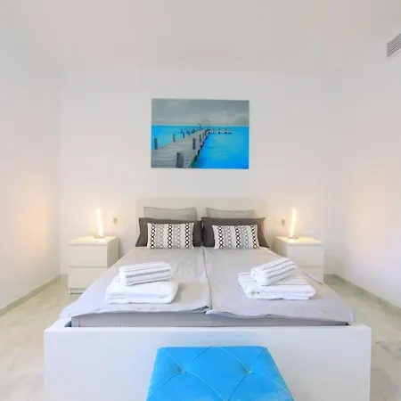 Appartement 1080 - Golden Jacuzzi Marbellac